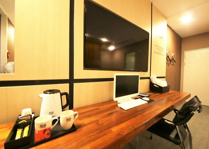 Premium Ava Hotel 2*