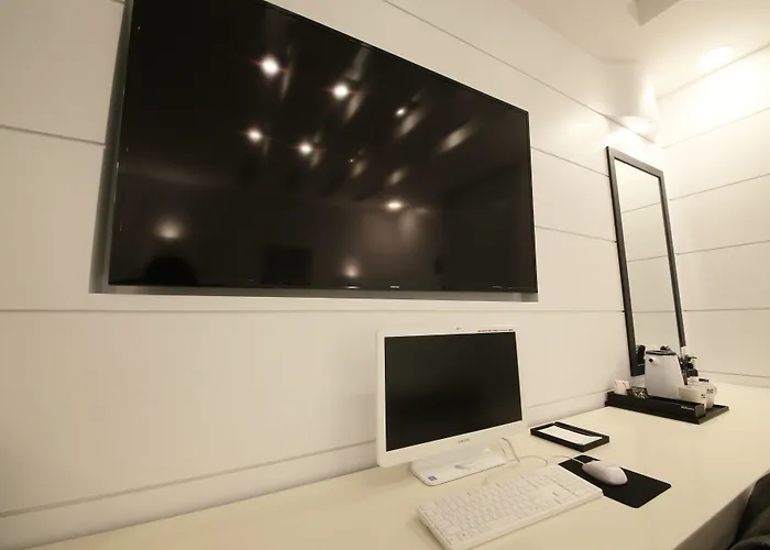Hotel Premium Ava 2*