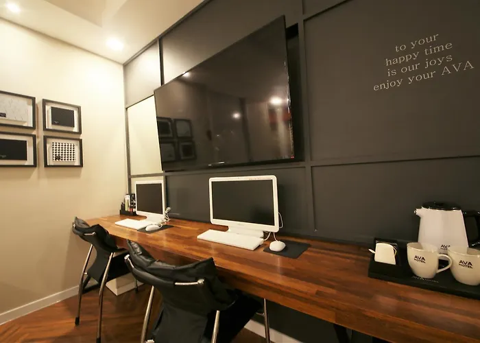 Premium Ava Hotel