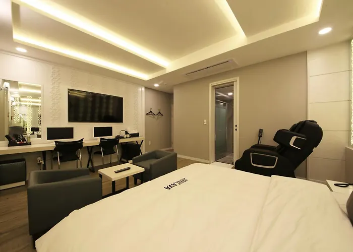 Premium Ava Hotel